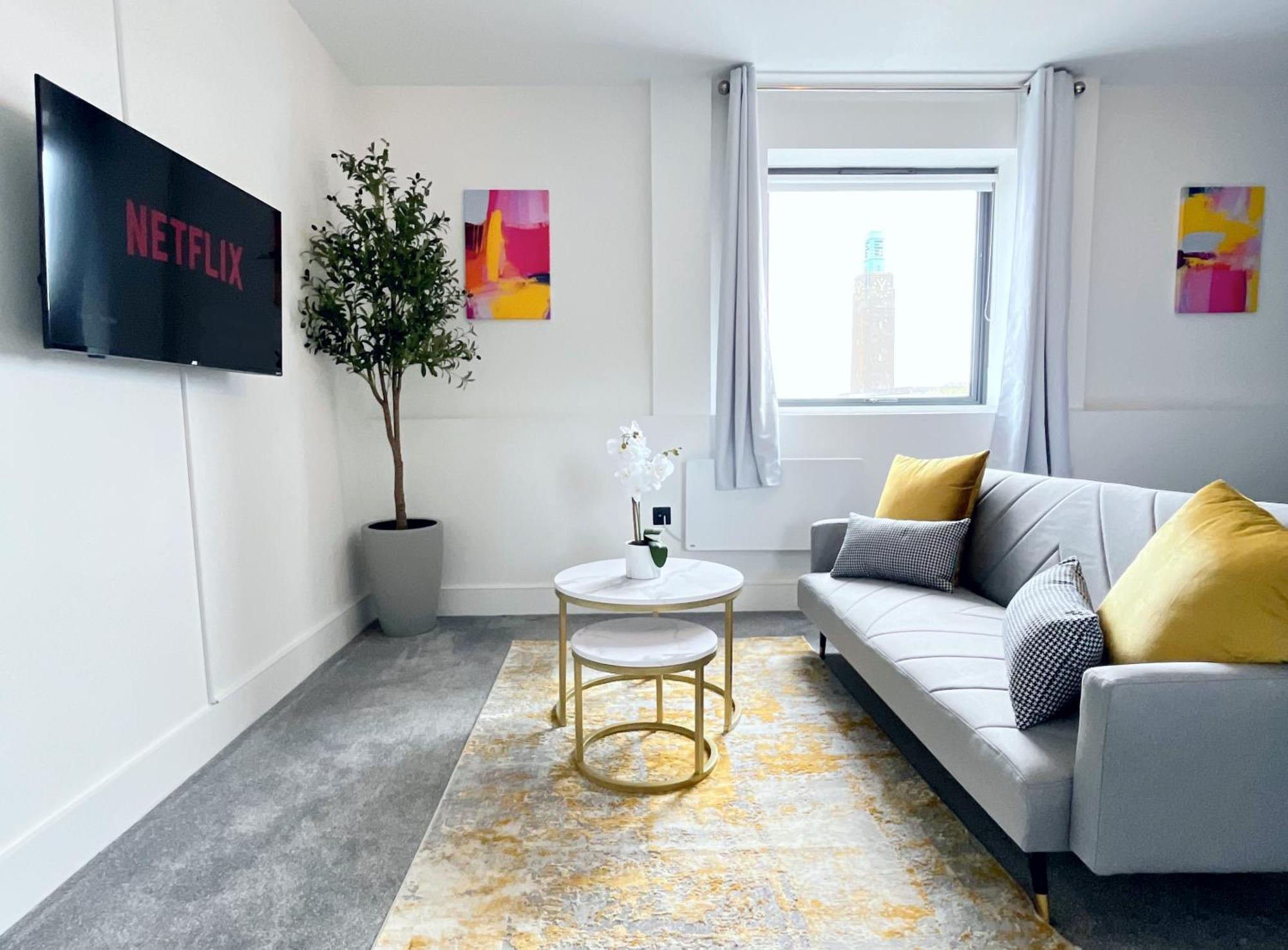 Luxury Norwich City Centre Apartment - Free Parking Екстер'єр фото